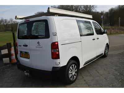 Peugeot Expert 2,0 HDi 120 Airco 3 places (2019) - Photo 4