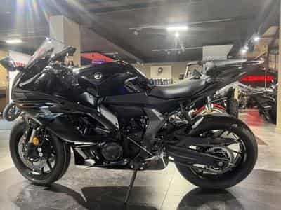 Yamaha R7 (2026) - Photo 4