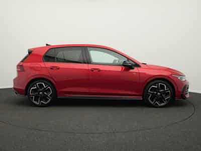 VW Golf VIII 1.5 eTSI R-Line (2025) - Photo 5