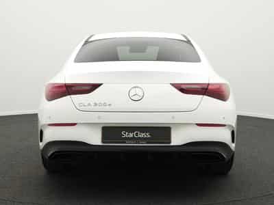 Mercedes CLA 200 d AMG-Line Cpe Multi+Kamera+19"+Ambi (2025) - Foto 4