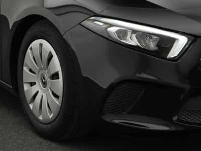 Mercedes A 180 Kamera+MBUX+LED+SHZ (2019) - Foto 9