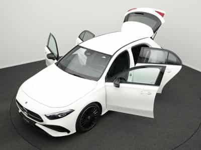 Mercedes A 200 AMG-Line Multi+Kamera+Night+19"+Ambi (2025) - Photo 14