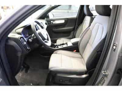 Volvo XC40 Dark (2025) - Foto 4