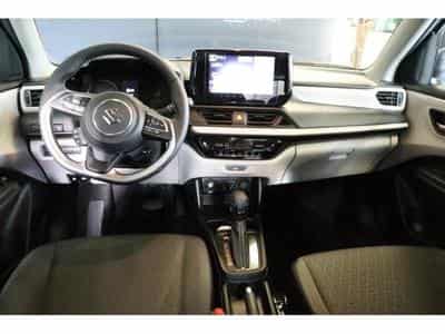 Suzuki Swift GL+ (2025) - Photo 2