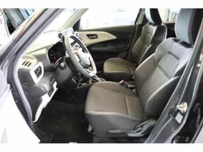 Suzuki Swift GL+ (2025) - Photo 4