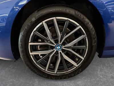 BMW 230 xDrive Active Tourer (2023) - Foto 8