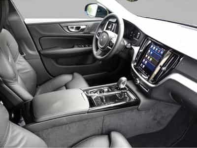 Volvo V60 (2024) - Photo 3