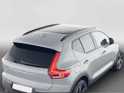 Volvo XC40 (2025) - Photo 4