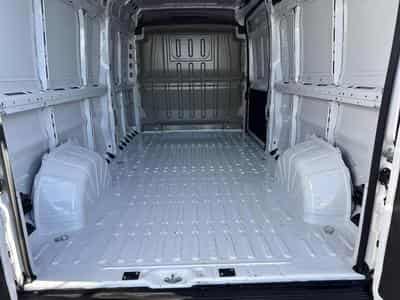 Peugeot Boxer Fourgon 335 L3H2 (2025) - Photo 9