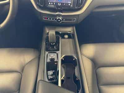 Volvo XC60 B5 Core / Essence (2025) - Foto 11