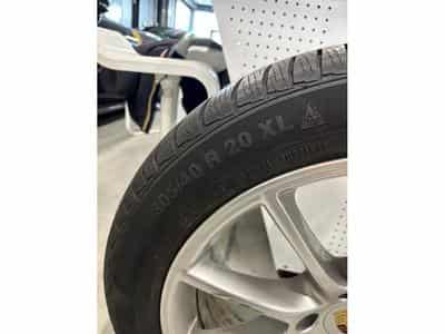 Jantes alu + Pneus h 20" 305/40 R20 112V (2026) - Photo 3