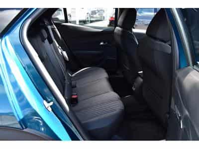 Peugeot 2008 1.2 Hybrid 145 Allure e-DCS6 ACC LANE SIDE GPS CAM360 1°MAIN (2025) - Foto 8