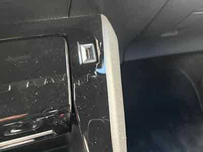 PEUGEOT 2008 1.2 PureTech 130ch S&S GT EAT8 (2021) - Foto 12