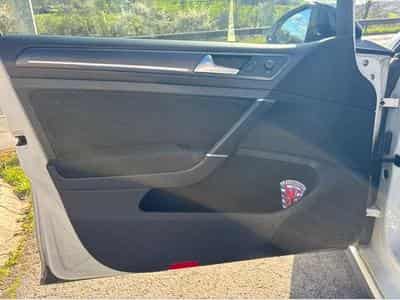 VW Golf Golf GTI Performance 300 PS 2.0 TSI OPF DSG (2019) - Photo 8