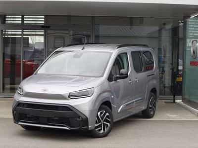 Toyota Proace Proace City Verso LWB 1.5 D-4D Family Family (2025) - Photo 1