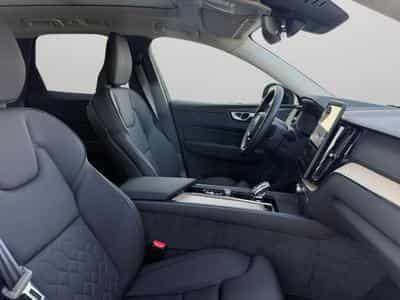 Volvo XC60 Facelift T6 Plus Dark / Hybride (2025) - Foto 15