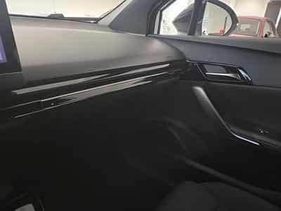 MG MG4 STANDARD (2026) - Photo 9