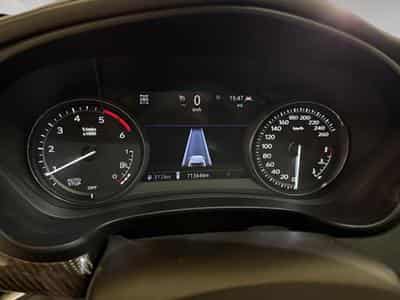 Cadillac XT4 2.0 350D AWD Sport Auto. (2026) - Photo 2