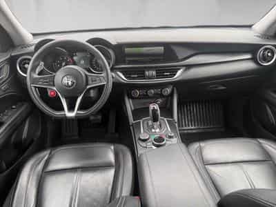 Alfa-Romeo Stelvio 2.0 280 Lusso AWD (2026) - Photo 5