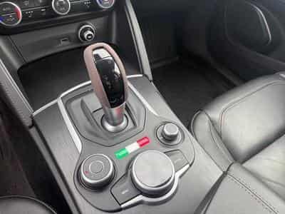 Alfa-Romeo Stelvio 2.0 280 Lusso AWD (2026) - Photo 9