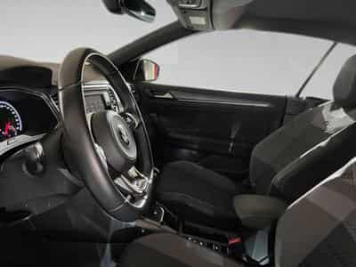 VW T-Roc Cabrio 1.0 TSI R-LINE (2026) - Photo 4