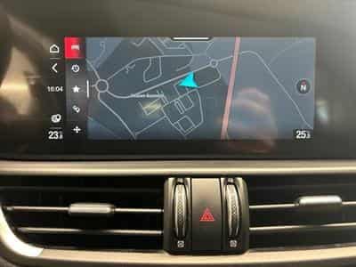 Alfa-Romeo Giulia 2.0 TB 280 Q4 Veloce AUTO (2026) - Photo 2