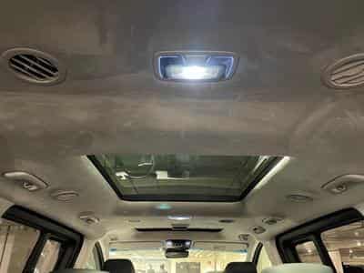 Hyundai Staria 1.6 T-GDi HEV 6AT 7ST Luxury Bronze (2026) - Photo 13