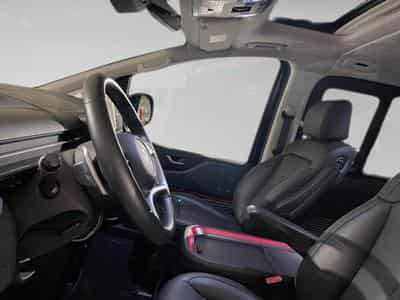 Hyundai Staria 1.6 T-GDi HEV 6AT 7ST Luxury Bronze (2026) - Photo 4