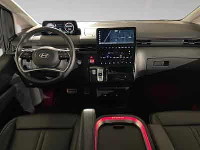 Hyundai Staria 1.6 T-GDi HEV 6AT 7ST Luxury Bronze (2026) - Photo 5