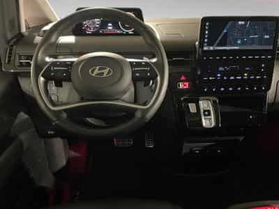 Hyundai Staria 1.6 T-GDi HEV 6AT 7ST Luxury Bronze (2026) - Photo 6