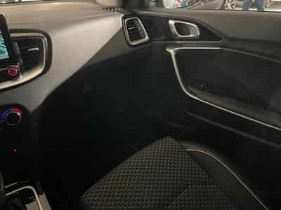 Kia Ceed Pulse 1.0 T-GDI 120 MHEV DCT ISG (2026) - Photo 9