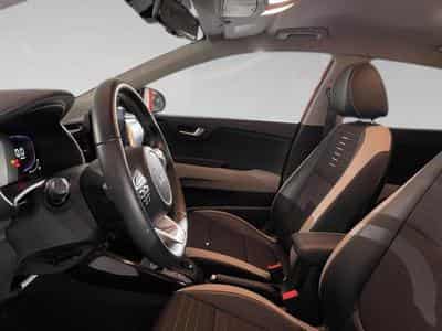 Kia Stonic 1.0 T 100 Inspire Plus DCT (2026) - Photo 3