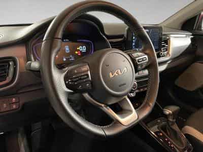 Kia Stonic 1.0 T 100 Inspire Plus DCT (2026) - Photo 7