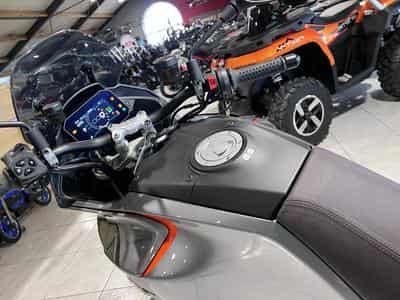Moto Guzzi V100 S MANDELLO (2026) - Photo 5