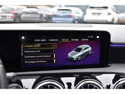 Mercedes A 200 AMG Line 7G DISTRONIC KEYLESS CAM NIGHT MIDLINE 1° MAIN (2023) - Photo 15