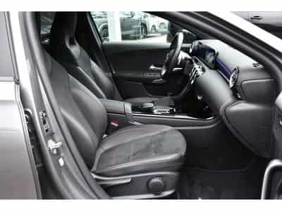 Mercedes A 200 AMG Line 7G DISTRONIC KEYLESS CAM NIGHT MIDLINE 1° MAIN (2023) - Photo 7