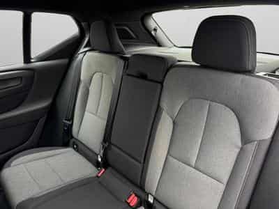 Volvo XC40 B3 Plus Dark / Essence (2025) - Foto 13