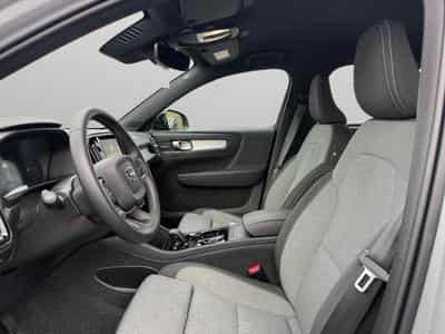 Volvo XC40 B3 Plus Dark / Essence (2025) - Foto 9