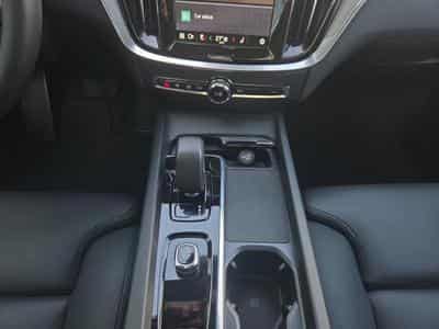 Volvo V60 B4 Plus Dark / Essence (2025) - Foto 11