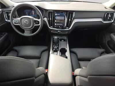 Volvo V60 B4 Plus Dark / Essence (2025) - Foto 10