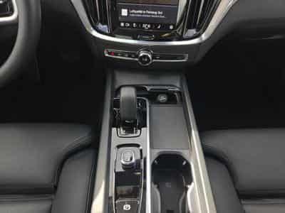 Volvo V60 B4 Plus Dark / Essence (2025) - Foto 11