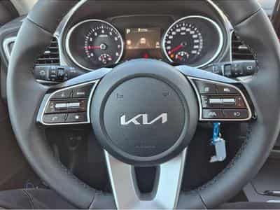 Kia XCeed (2026) - Foto 15