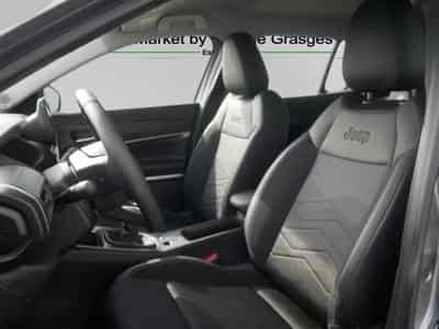 Jeep Avenger ALTITUDE 1.2 (2024) - Photo 11