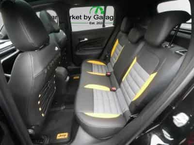 Jeep Avenger THE NORTH FACE 4xe HYBRID (2025) - Photo 11