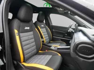 Jeep Avenger THE NORTH FACE 4xe HYBRID (2025) - Photo 9