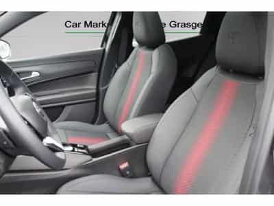 Alfa-Romeo Junior Ibrida Speciale 1.2 VGT (2025) - Photo 12