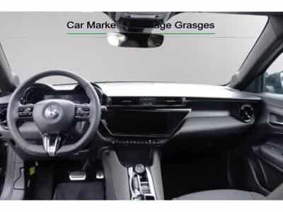 Alfa-Romeo Junior Ibrida Speciale 1.2 VGT (2025) - Photo 14