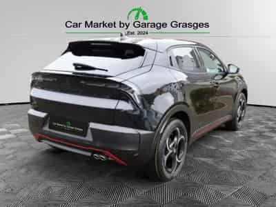 Alfa-Romeo Junior Ibrida Speciale 1.2 VGT (2025) - Photo 3