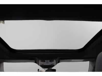 Alfa-Romeo Junior Ibrida Speciale 1.2 VGT (2025) - Photo 9