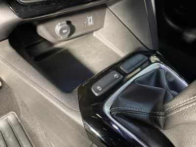 Opel Corsa 1.2 ESSENCE 75 GS LINE CARPLAY 5P (2023) - Photo 6